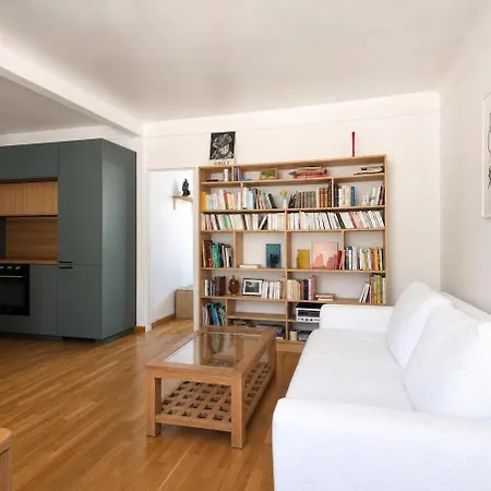 Paisible Et Elegant Buttes Chaumont 2 Pers Apartment Paris